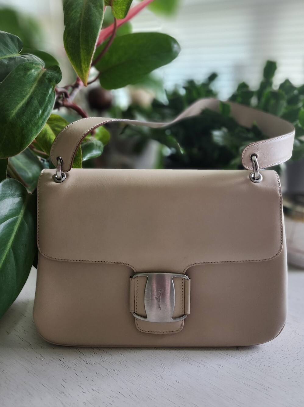 ✨ Salvatore Ferragamo Vera Leather Top Handle Bag - Y2K Chic & Timeless  Read
